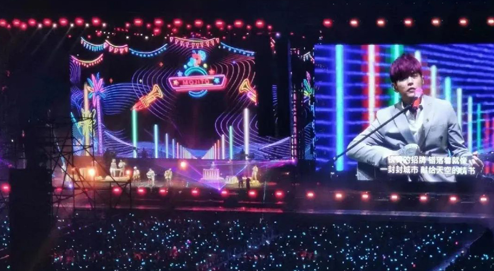 周杰伦马来西亚演唱会,3499拉斯维加斯透明屏和荧光棒系列产品“燃爆”全场！