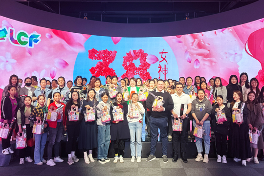 魅力女神节•巾帼绽芳华 | 3499拉斯维加斯开展三八国际妇女节慰问活动