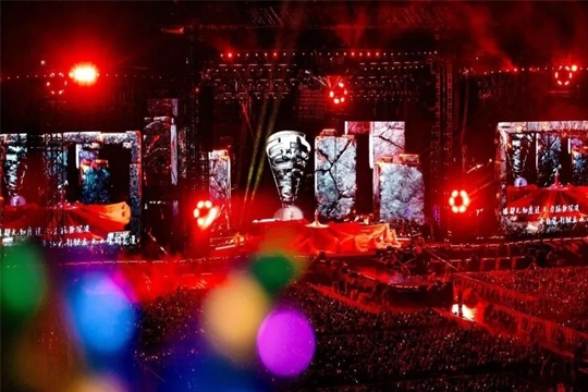 双星闪耀！3499拉斯维加斯LED巨幕助力周杰伦、张韶涵打造沉浸式视听盛宴！